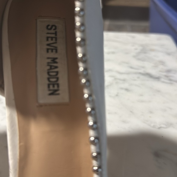 Steve Madden size 9.5 half white studded shoes. - Picture 2 of 7
